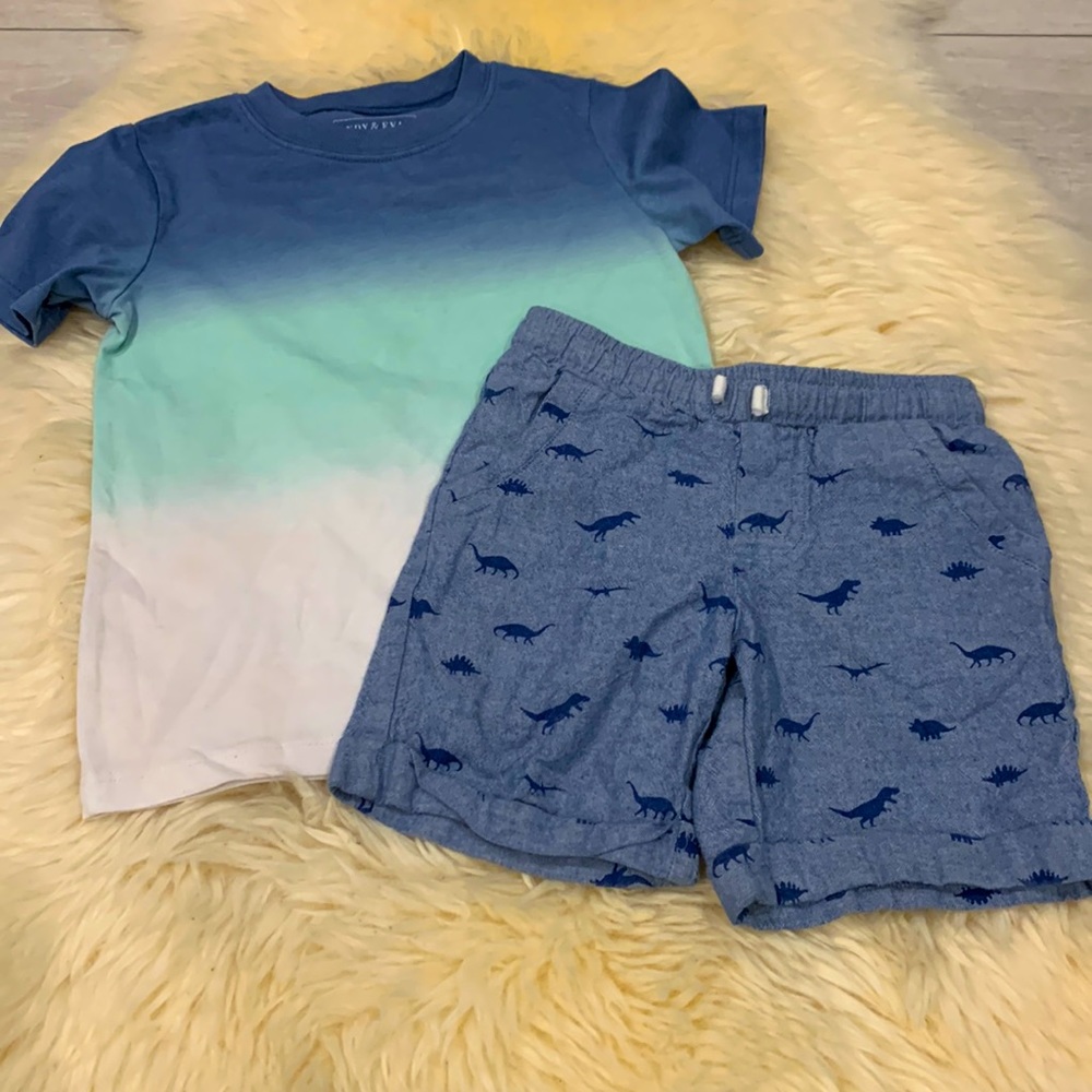 Andy & Evan 2 Piece T-Shirt and Shorts set in Light Blue/Blue Gradient Size 3T